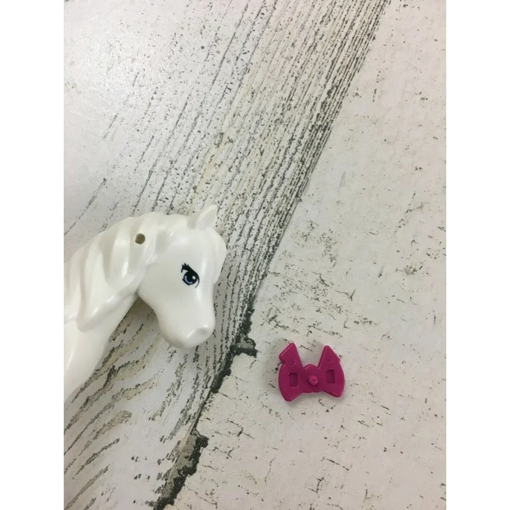 Lego Friends White Horse Pink Bow Blue Eyes Black Eyelashes Animal Minifigure